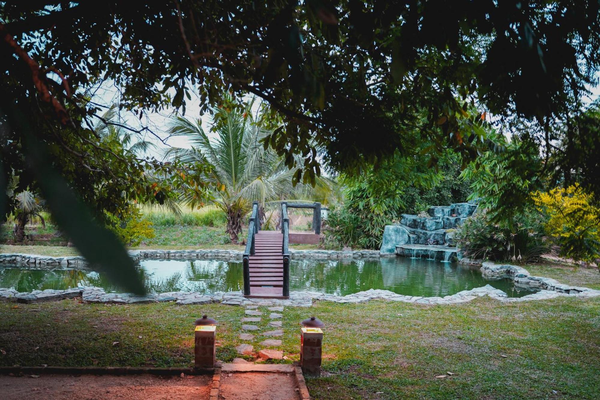 Ceylon Amigos Eco Resort Sigiriya Buitenkant foto