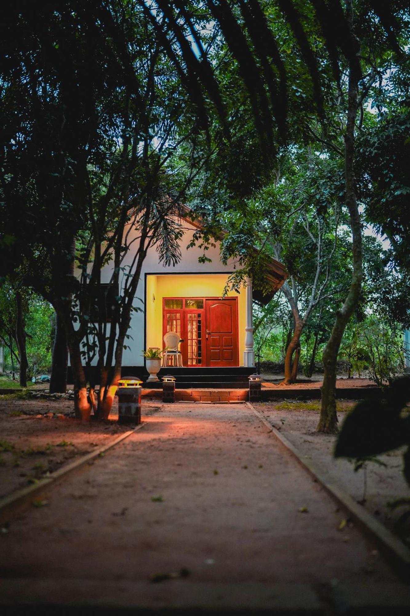 Ceylon Amigos Eco Resort Sigiriya Buitenkant foto